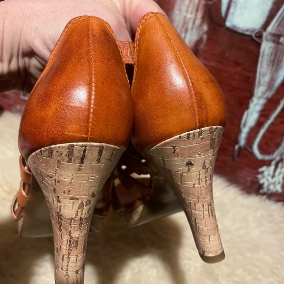 New Naturalizer leather shoes - Picture 6 of 10